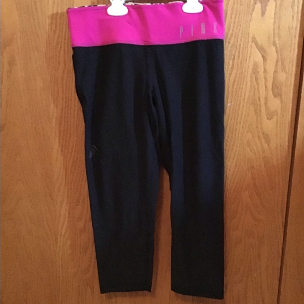 Victoria Secret/ Pink Capri leggings